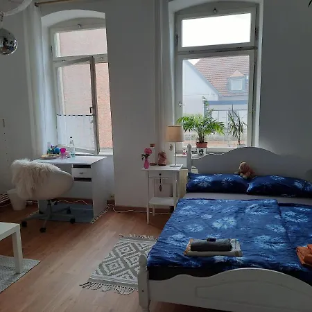 Pansiyon Zentrales Und Grosses Gemutliches Zimmer In City Stuttgart
